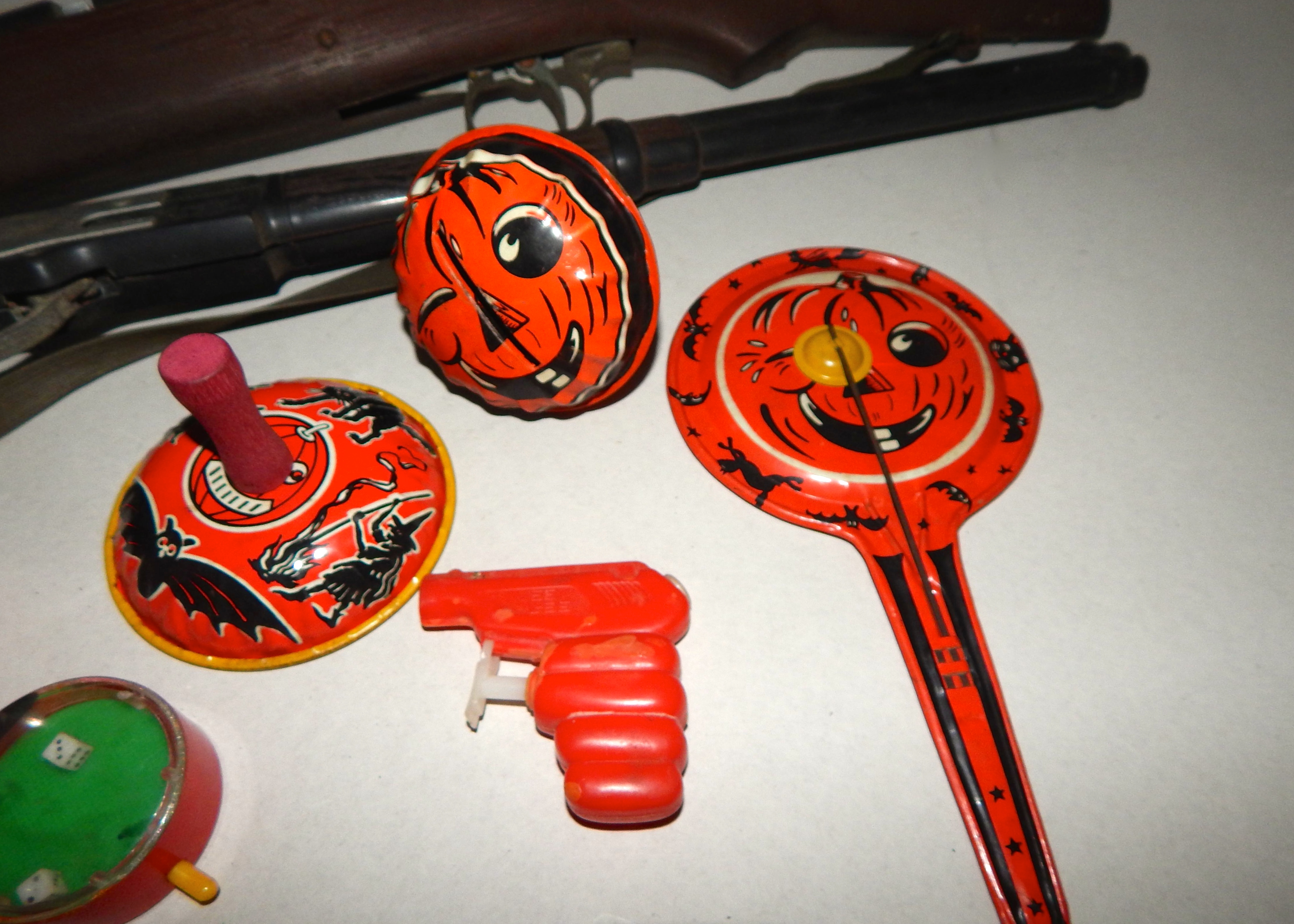Vintage Halloween Tin Items and Two Vintage Toy Guns