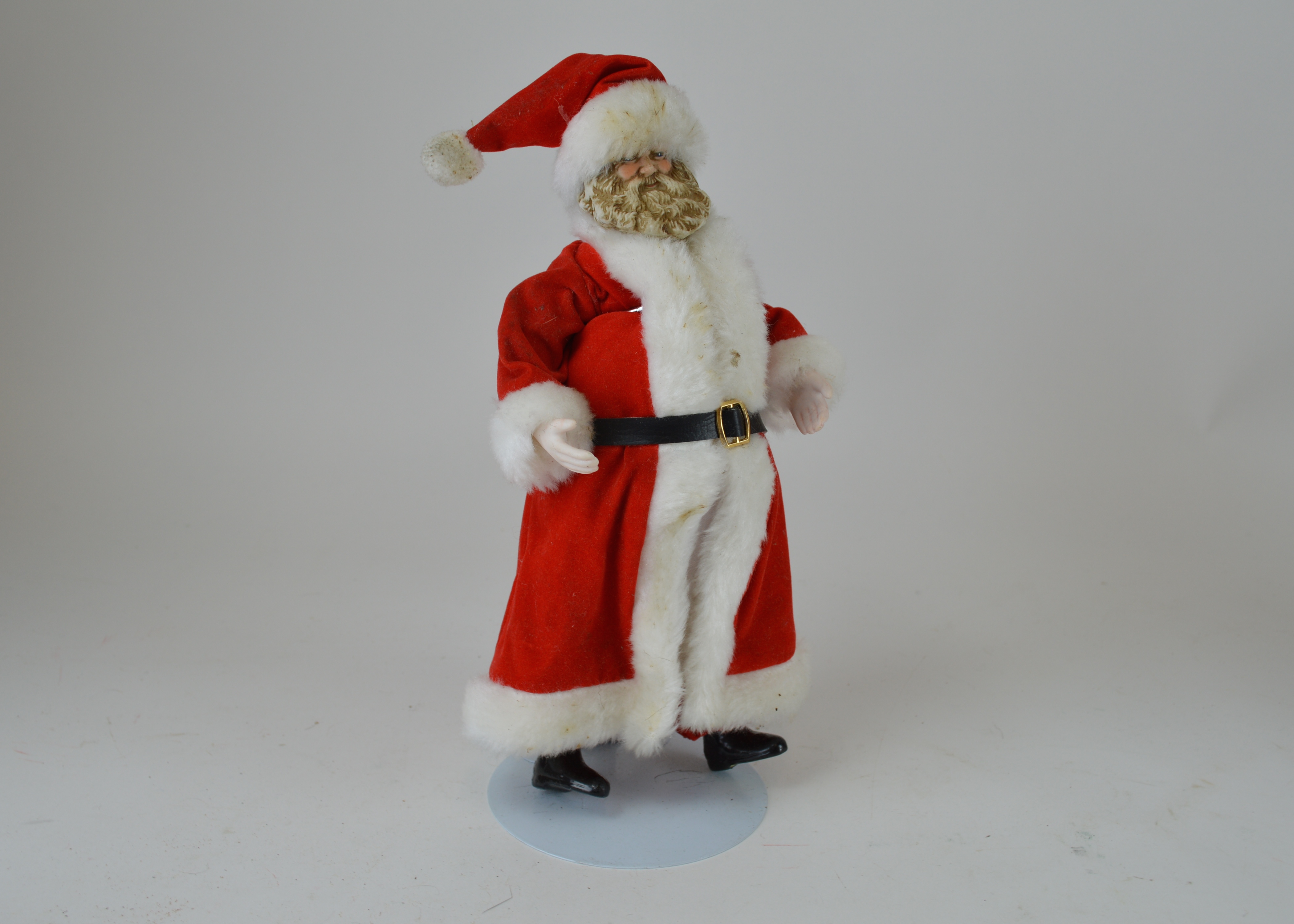 Santa (And Mrs.) Figurine Collection