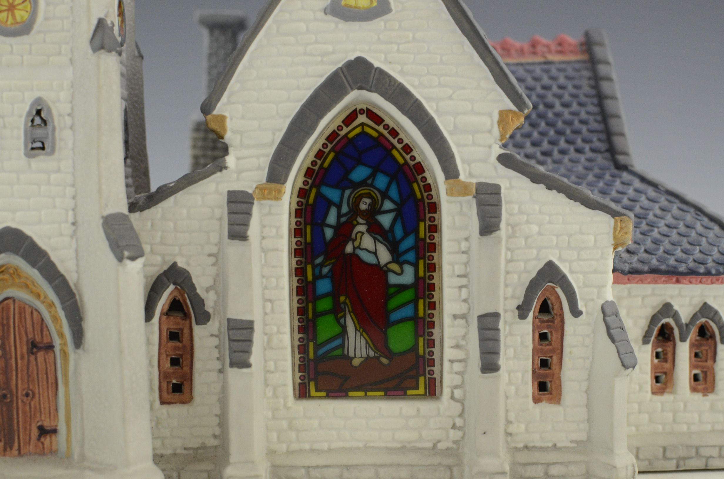 Lemax "St. Matthew's" Lighted Porcelain Church