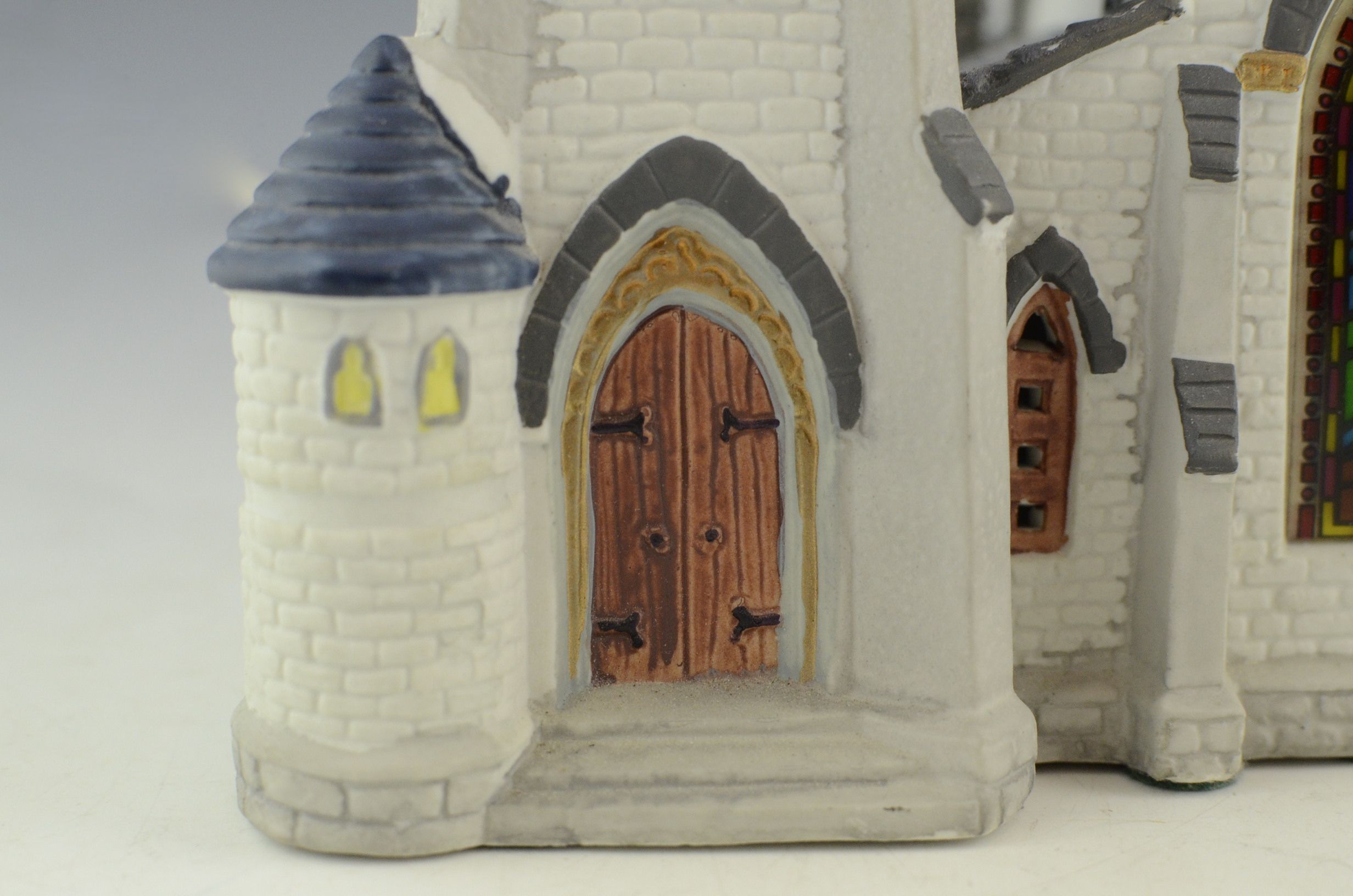 Lemax "St. Matthew's" Lighted Porcelain Church