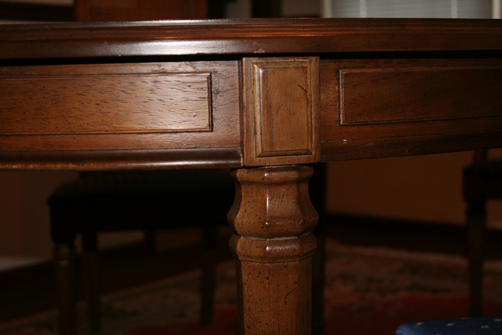 Vintage Drexel Dining Table and Chairs