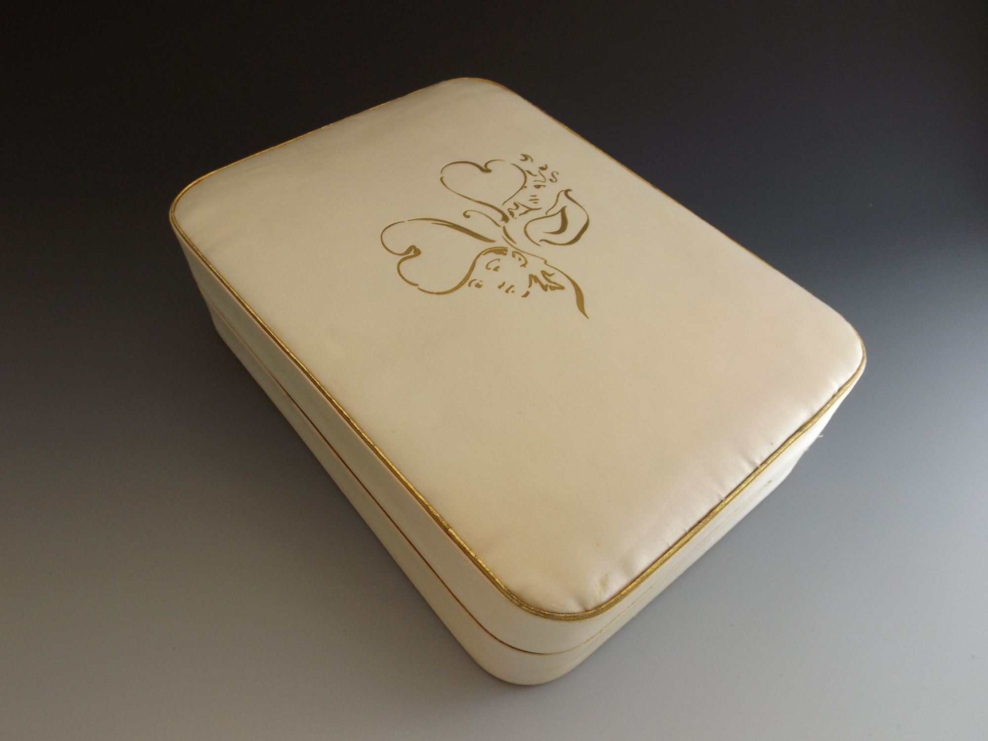 Nina Ricci Coeur Joie Parfum in Lalique Flacon