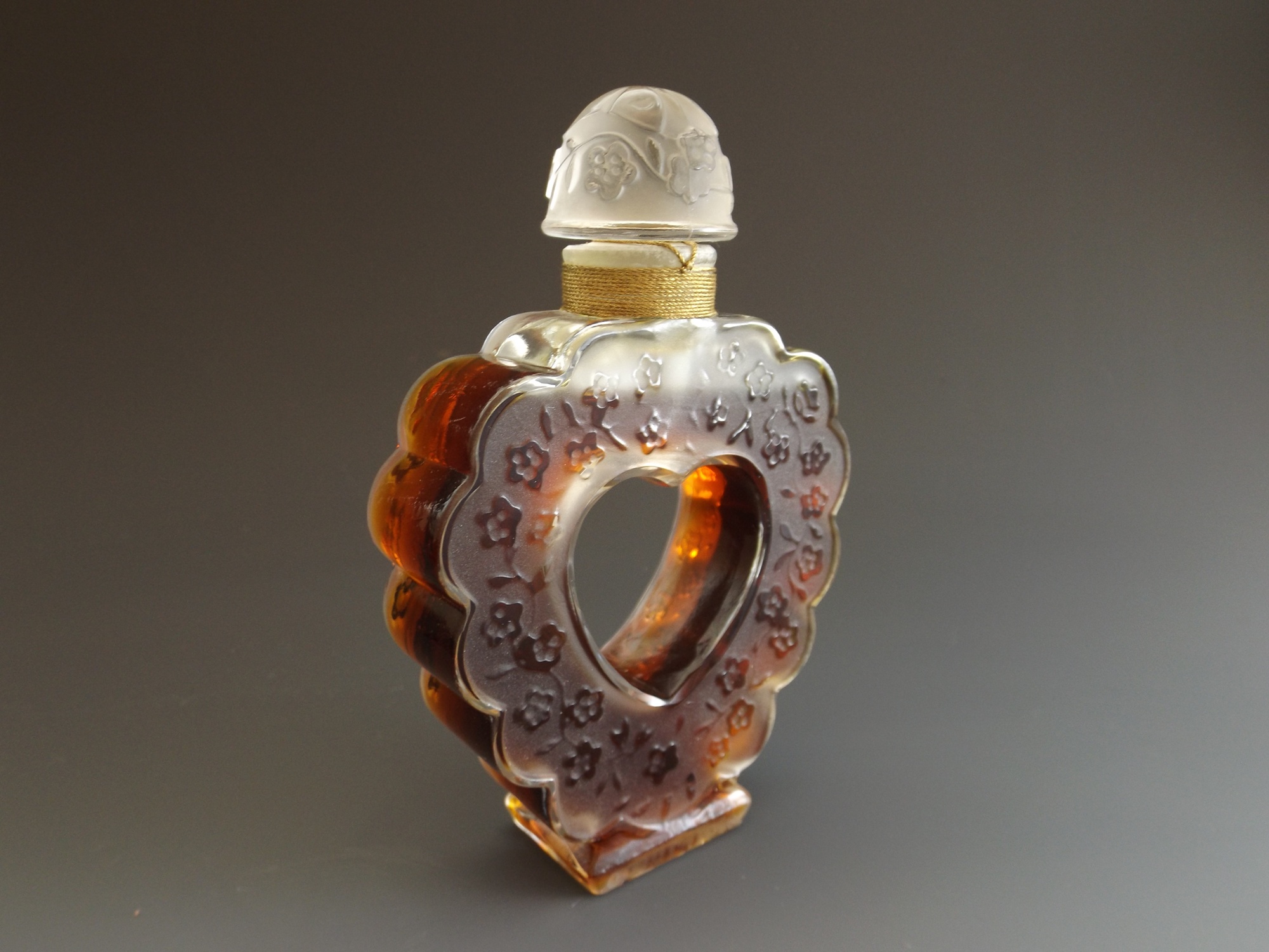 Nina Ricci Coeur Joie Parfum in Lalique Flacon