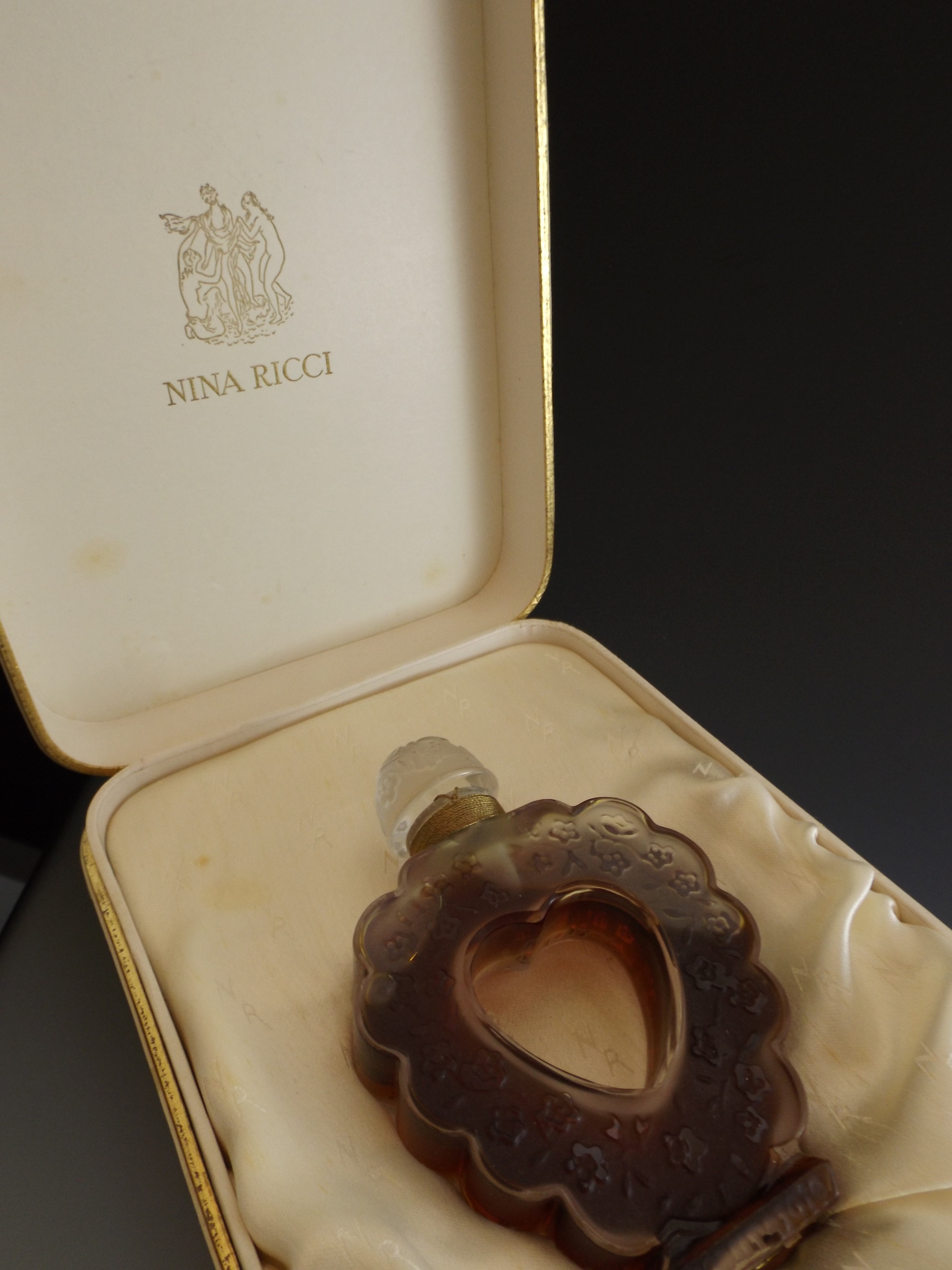 Nina Ricci Coeur Joie Parfum in Lalique Flacon