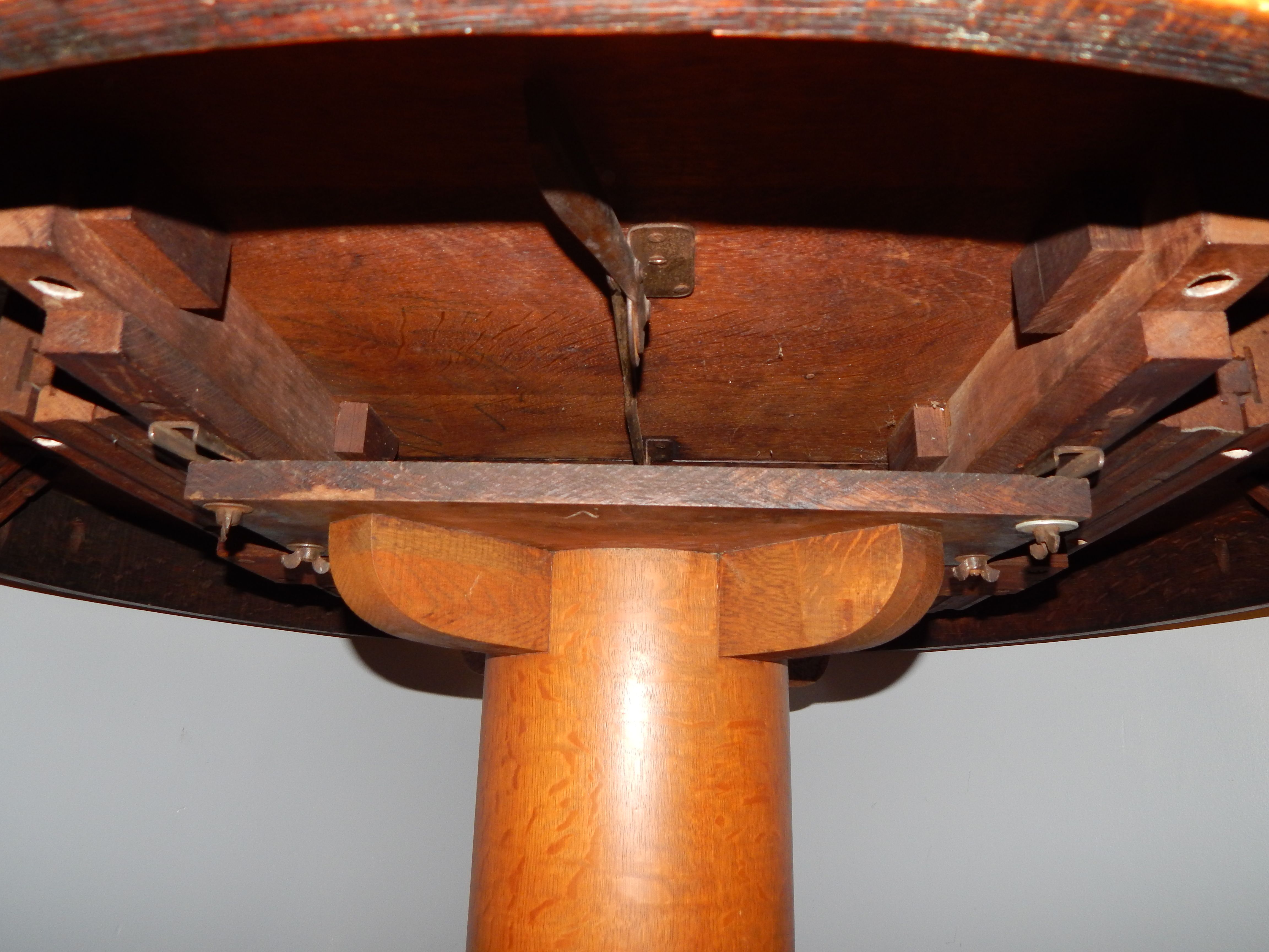 Antique Round Oak Table