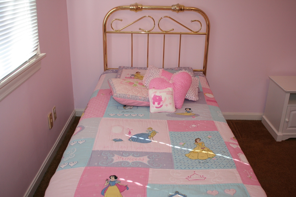 Brass Twin Bed with Mattress and Bedding