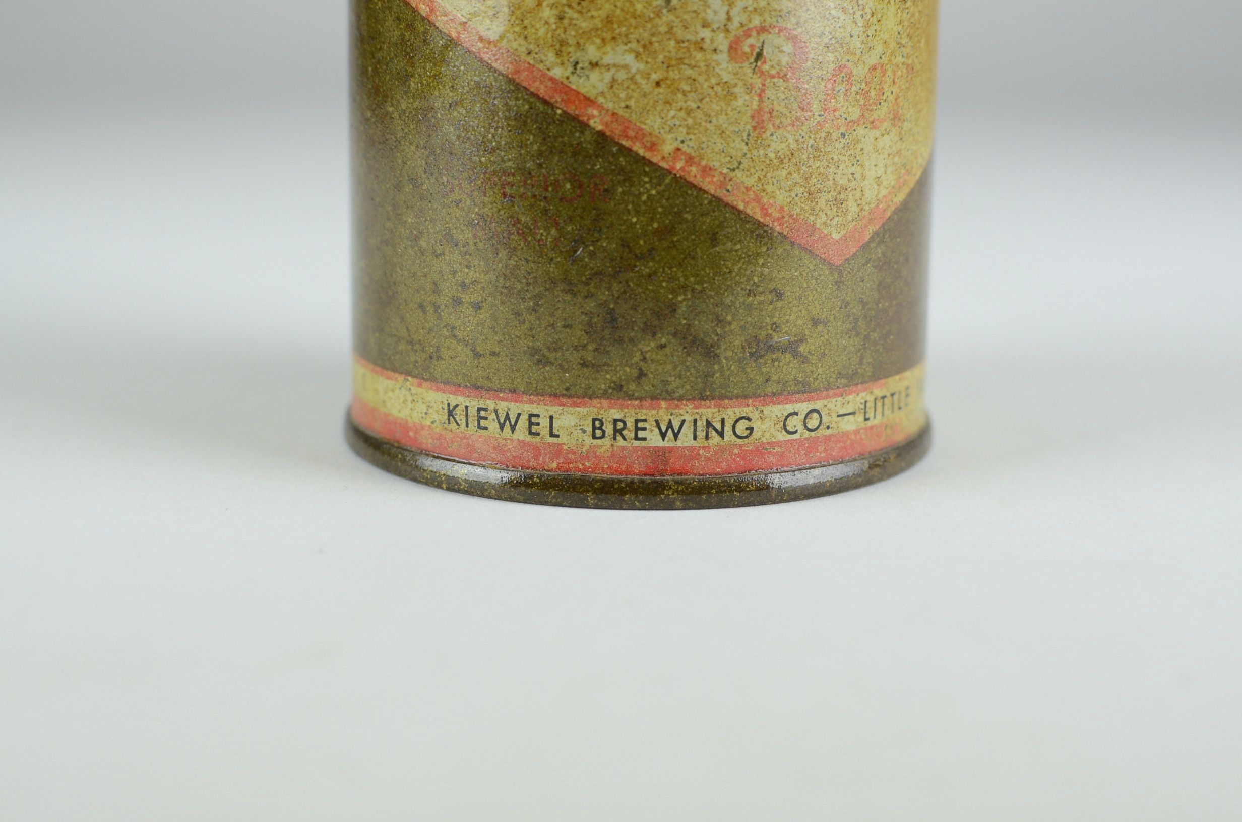 Oertels & White Seal Vintage Cone Top Beer Cans