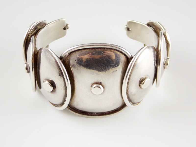 A Vintage South American Sterling Silver Parure Set