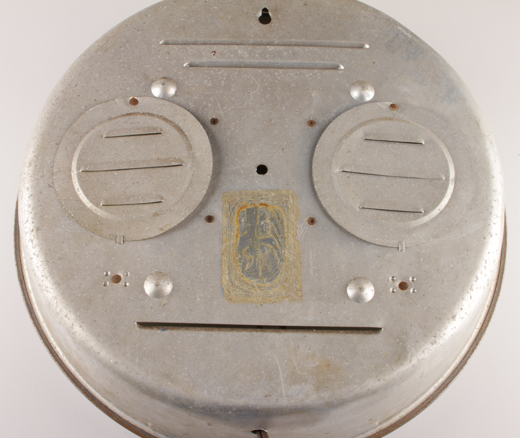 Pam Clock Co "Pennzoil" Round Illuminated Advertising Clock