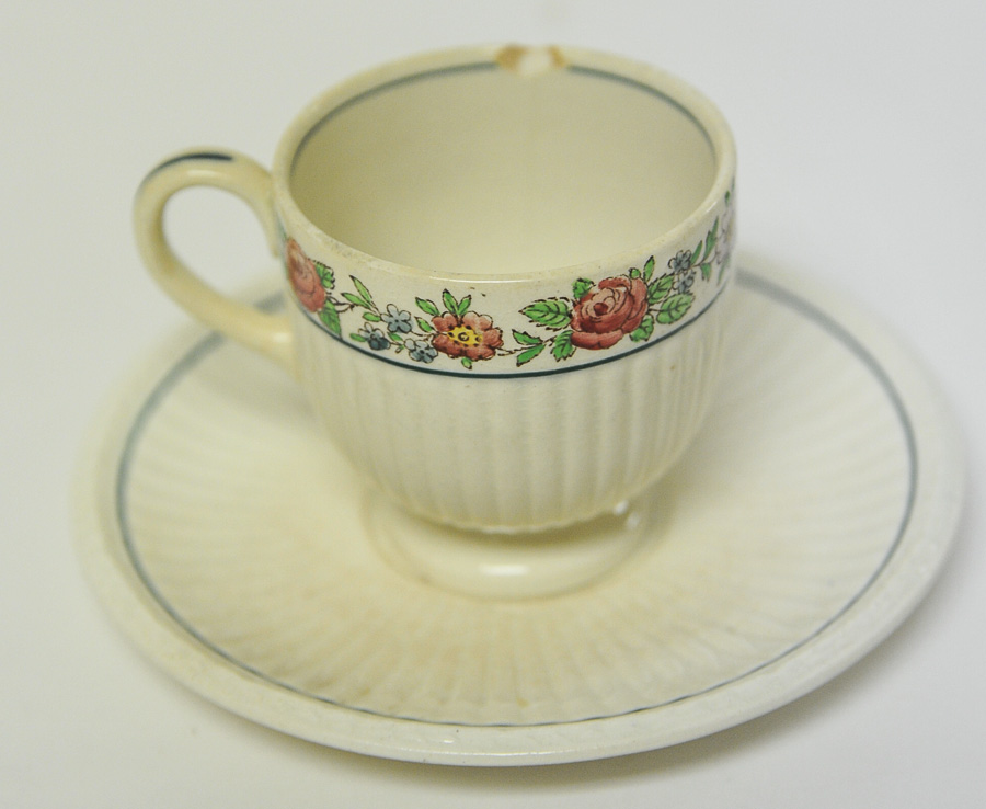 Set of Four Antique Belmar Wedgwood Demitasse Cups and Saucers