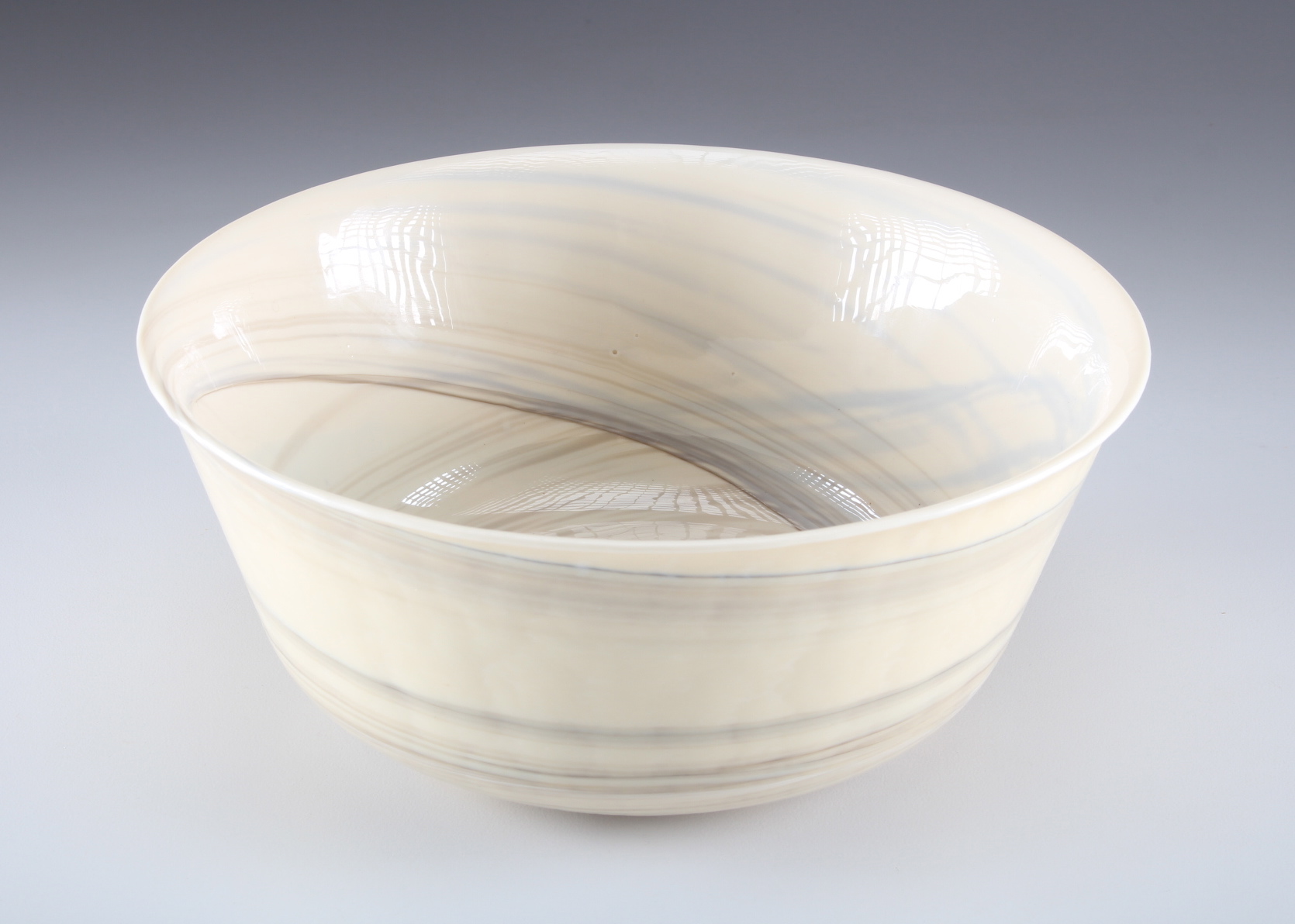 Modern-Style Vietri Charger and Bowl