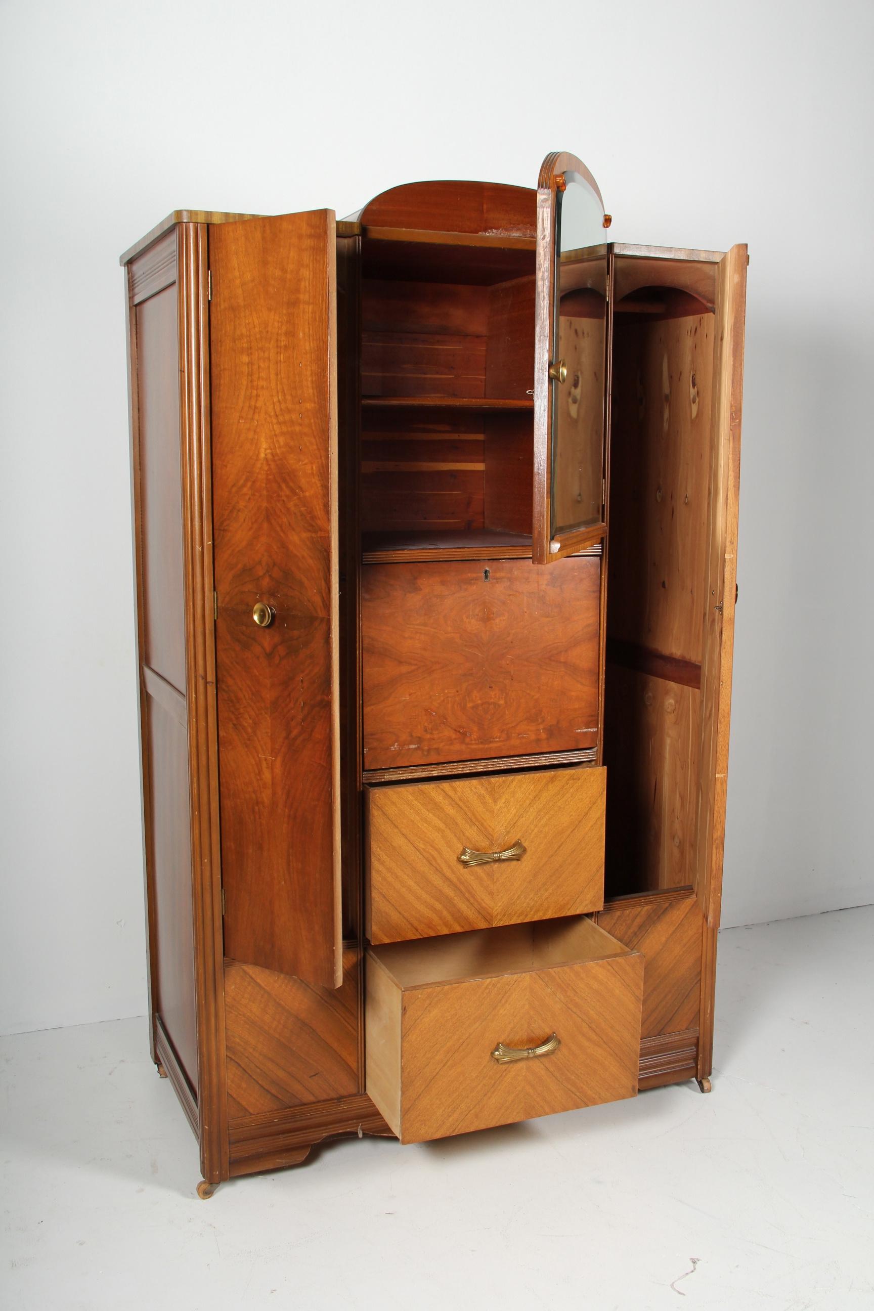 Vintage Waterfall Chifferobe