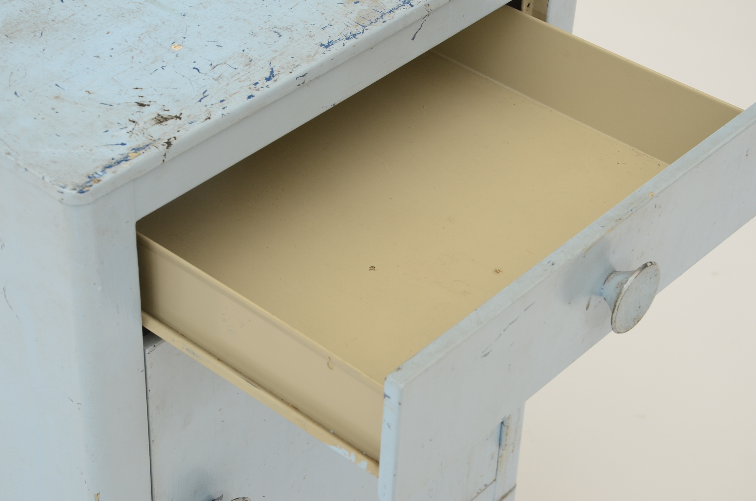 Mid 20th Century Industrial Metal Cabinet | EBTH