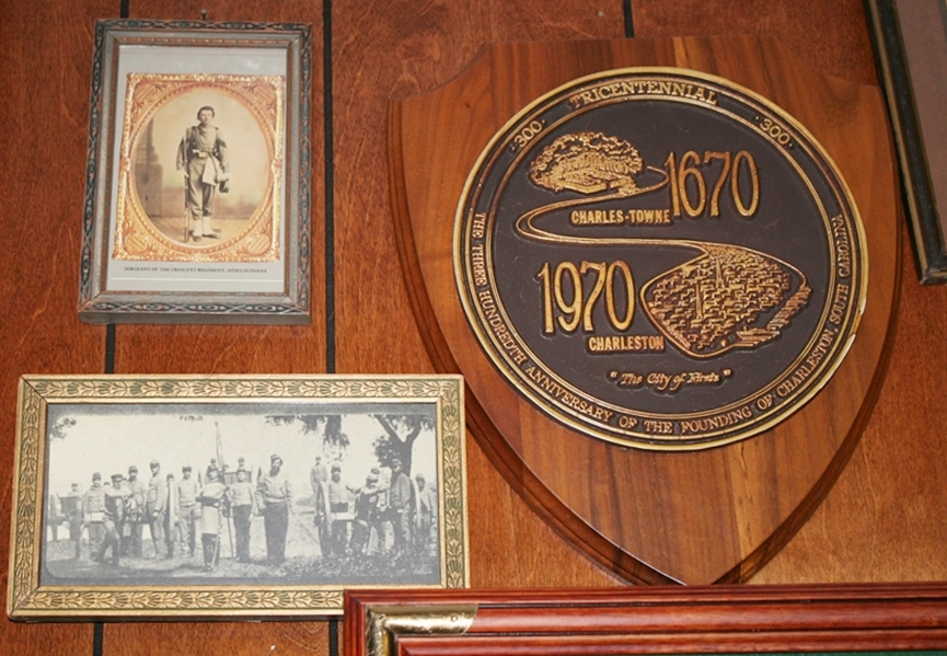 Civil War Decor Lot with Franklin Mint Collectibles