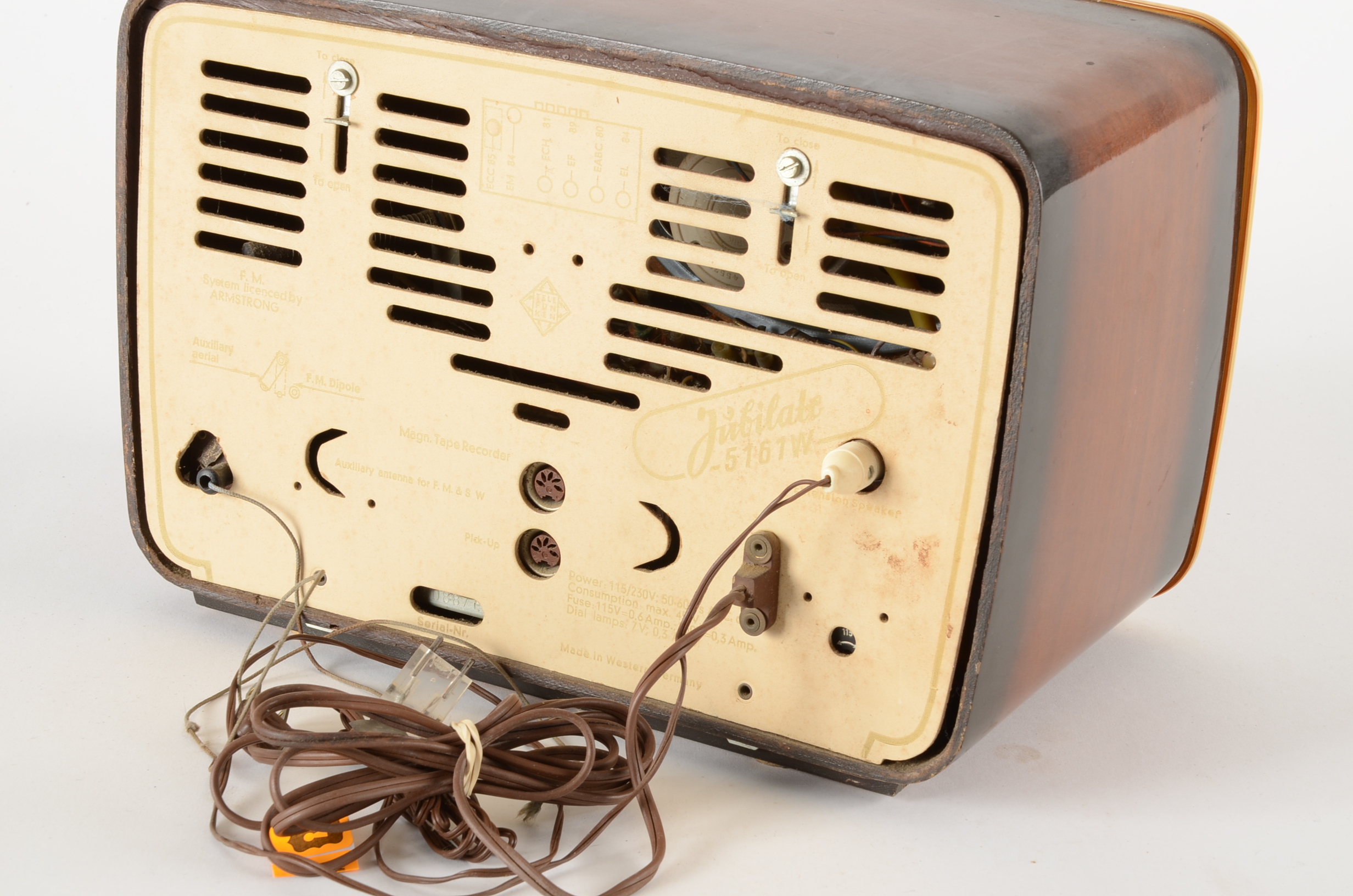 Telefunken Jubilate 5161W Table Radio