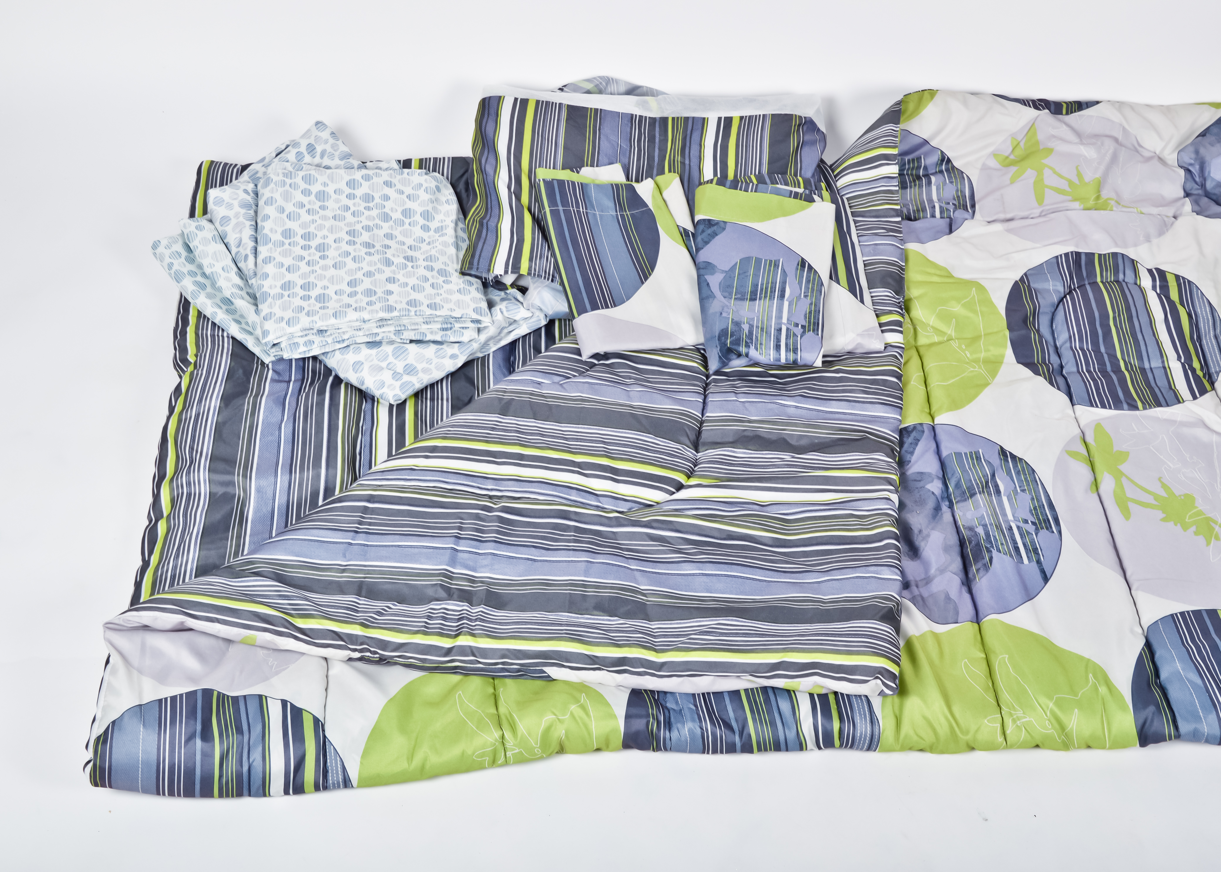 Full Sized Reversible Bed Set