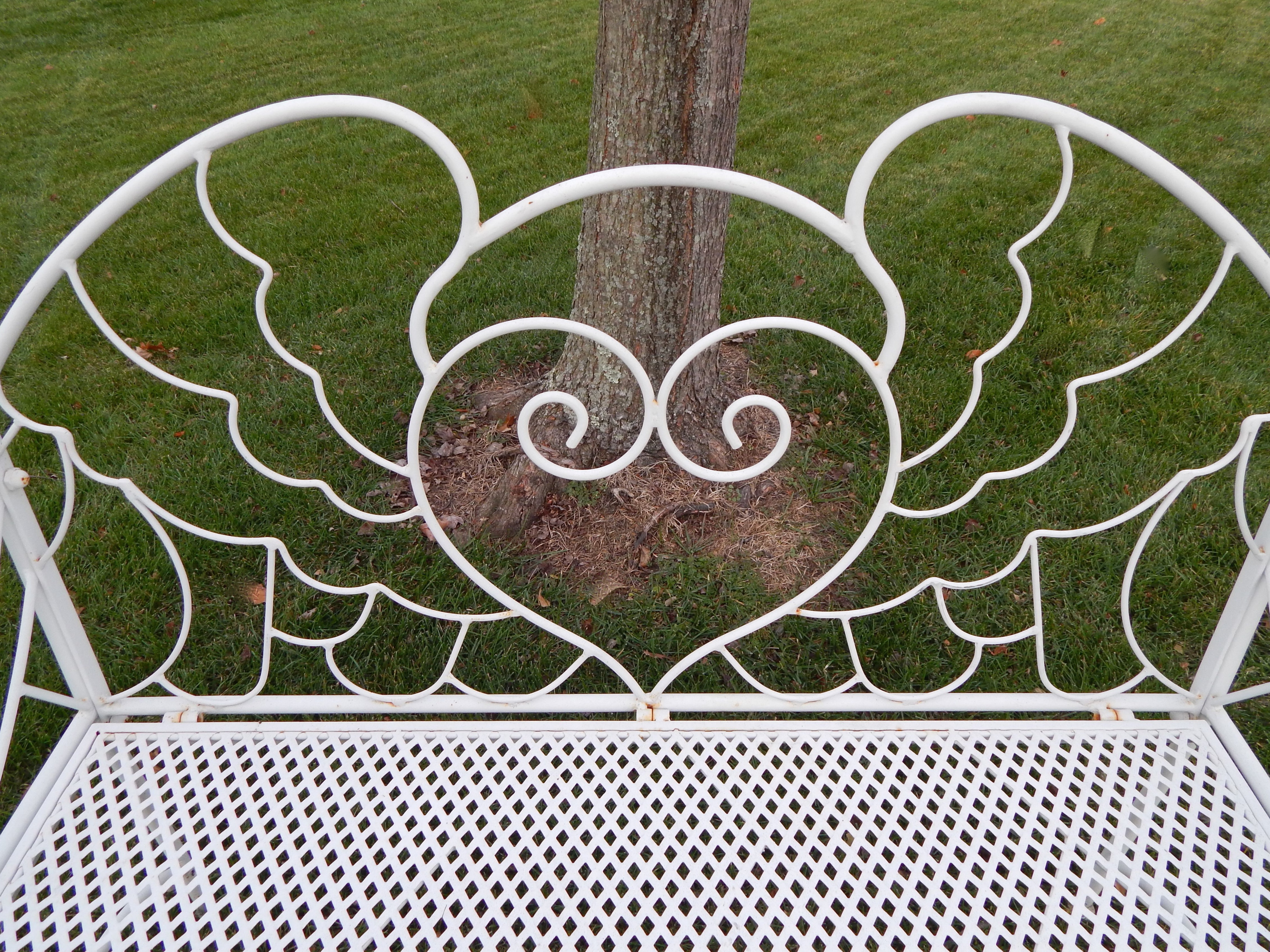 White Metal Garden Bench