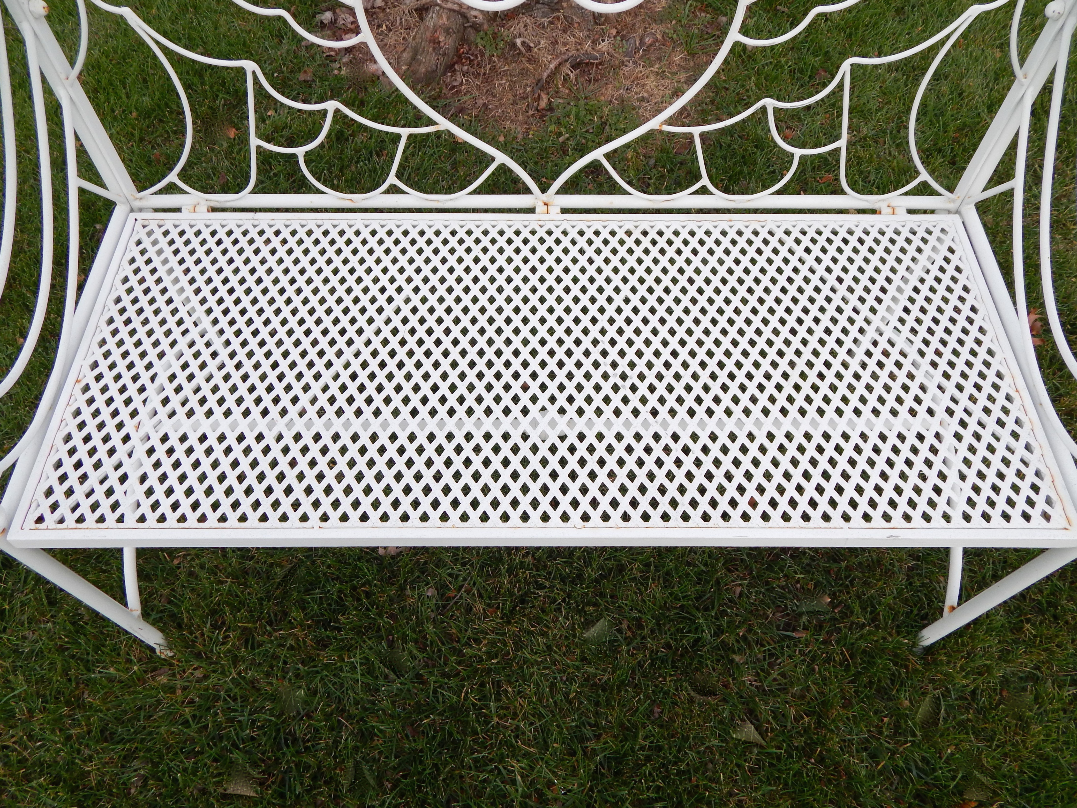 White Metal Garden Bench
