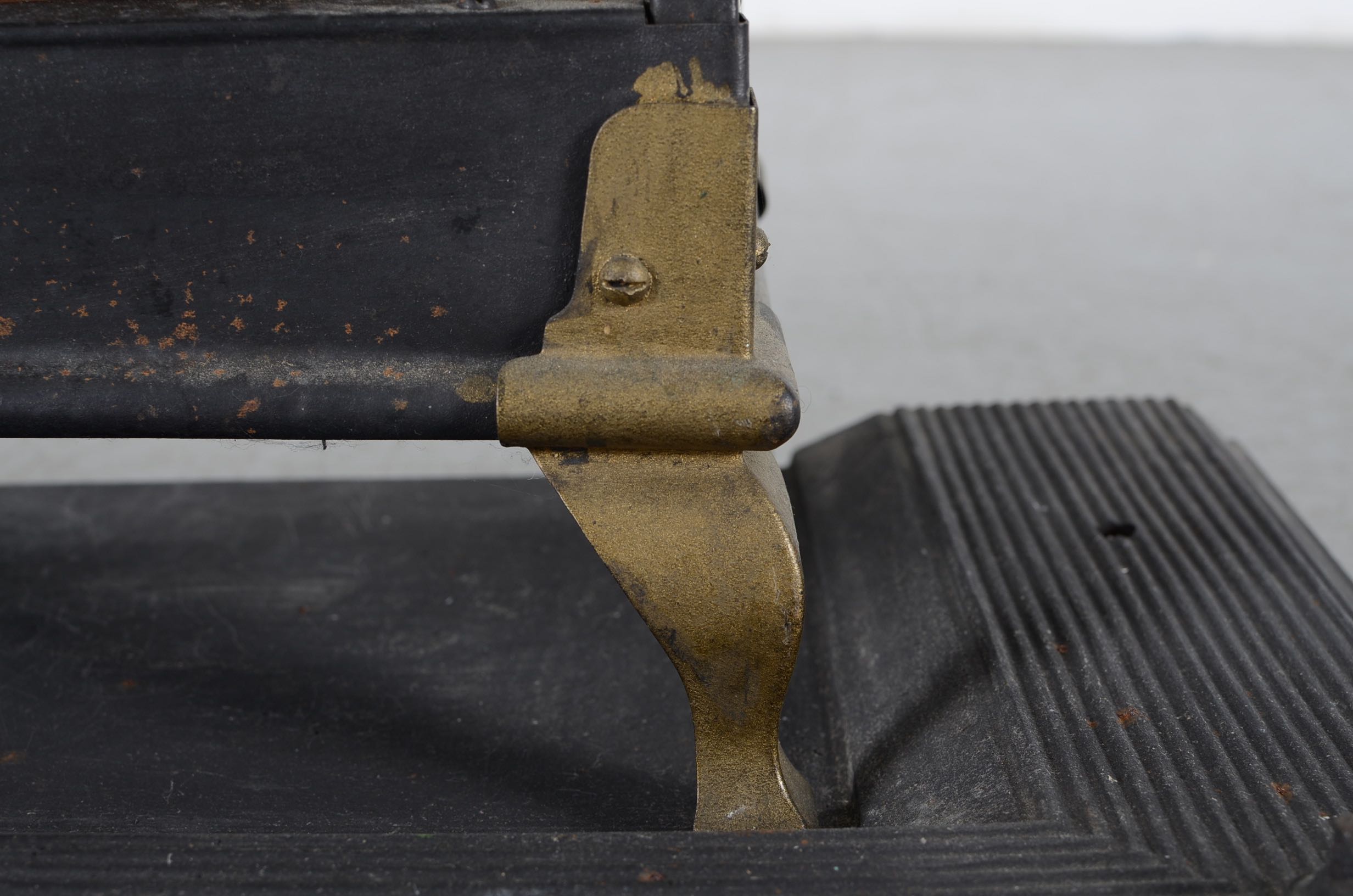 Antique Reznor Reflector Gas Heater