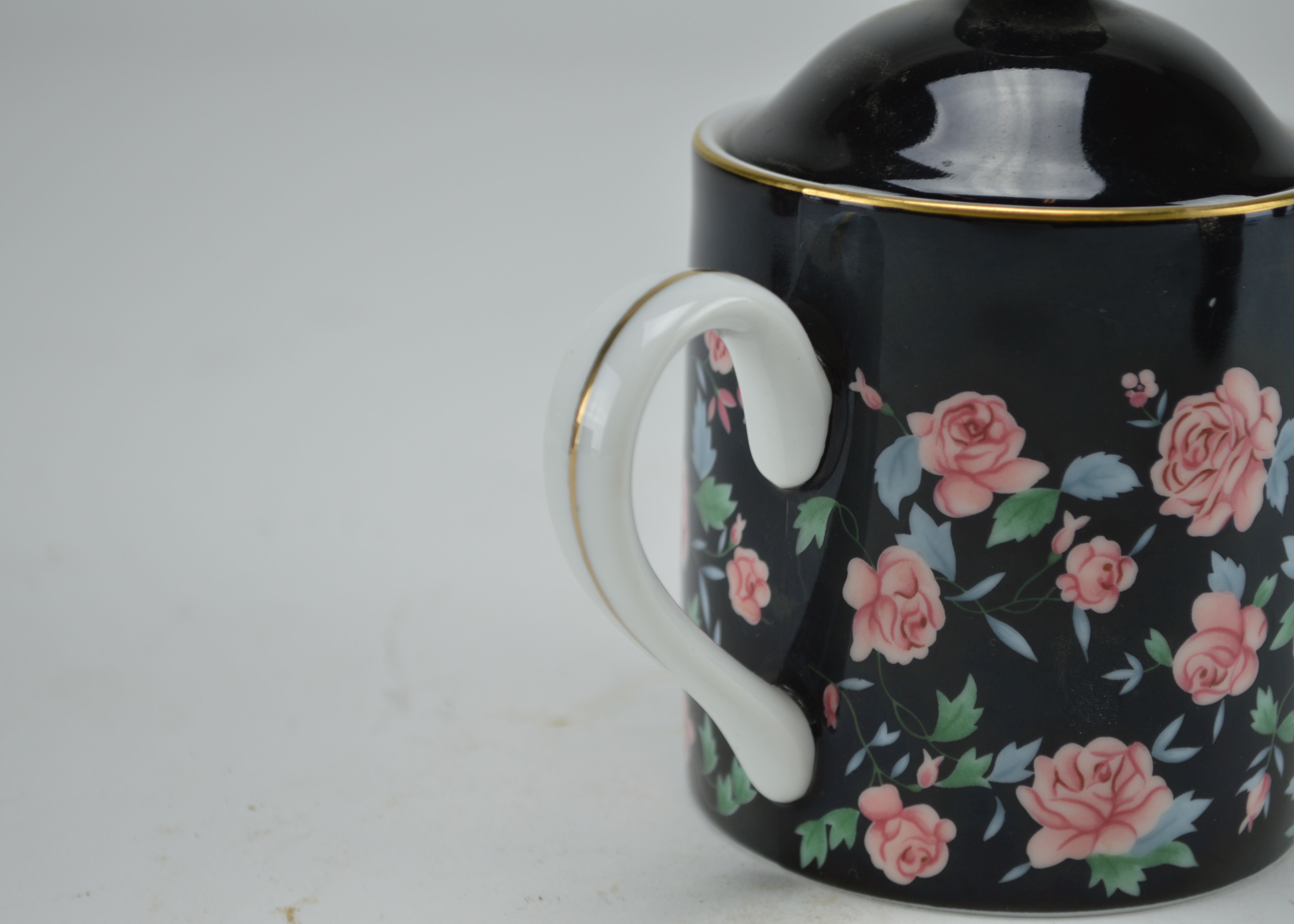 Victoria's Garden Porcelain Tea Set by Gear Arita