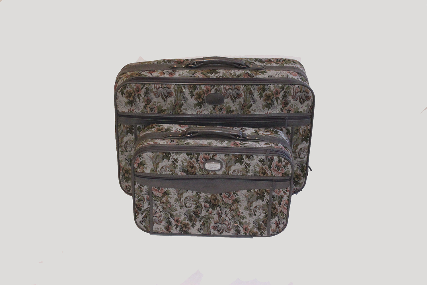 Vintage Floral Tapesty Jordache Luggage Set