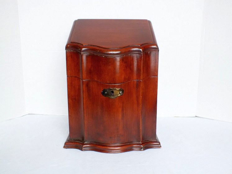 Reproduction English Wooden Slant Top "Knife" Box