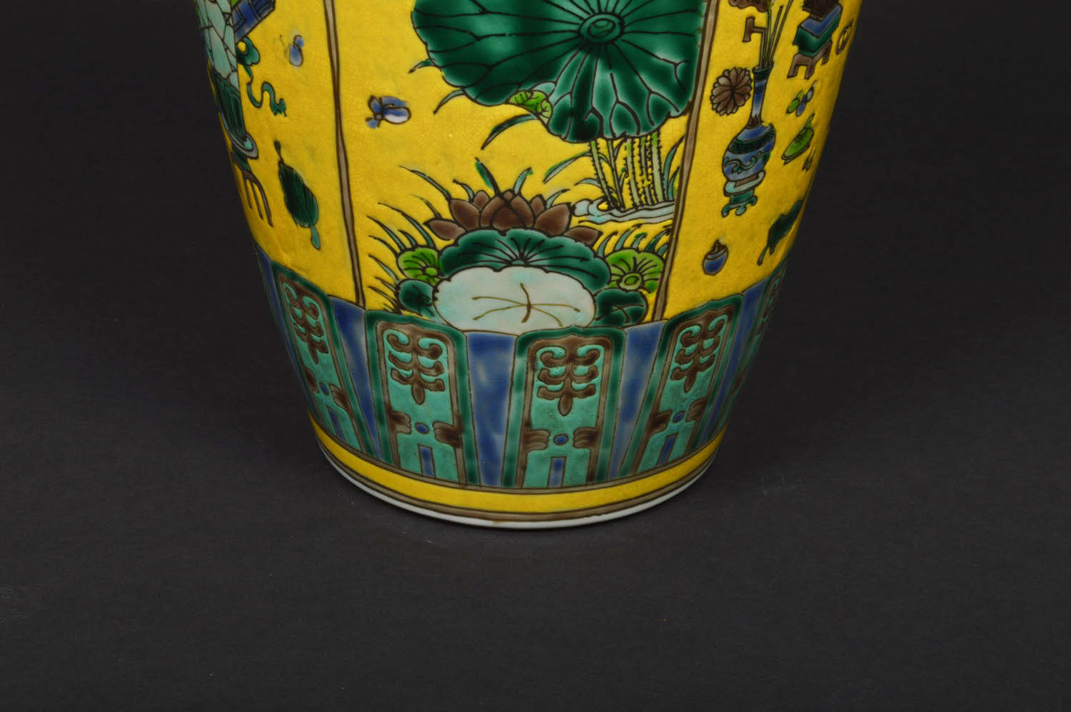 Qing Dynasty Style Vase