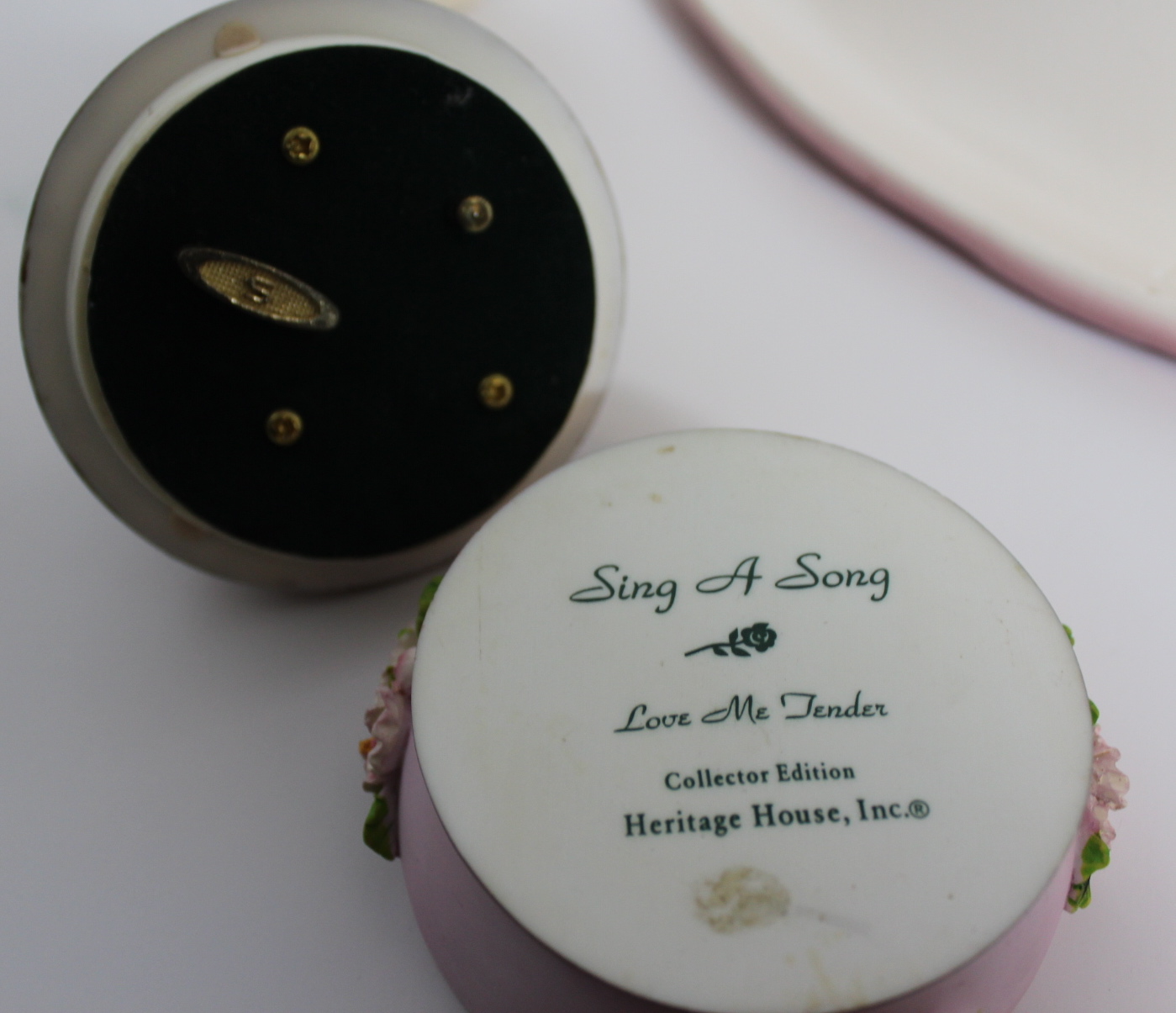 Cottage Chic Collection of Decoratives