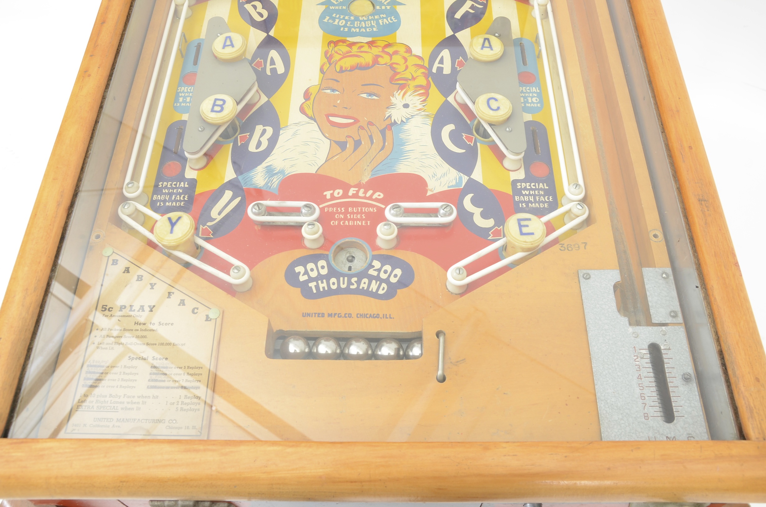 Nostalgic Babyface Pinball Machine