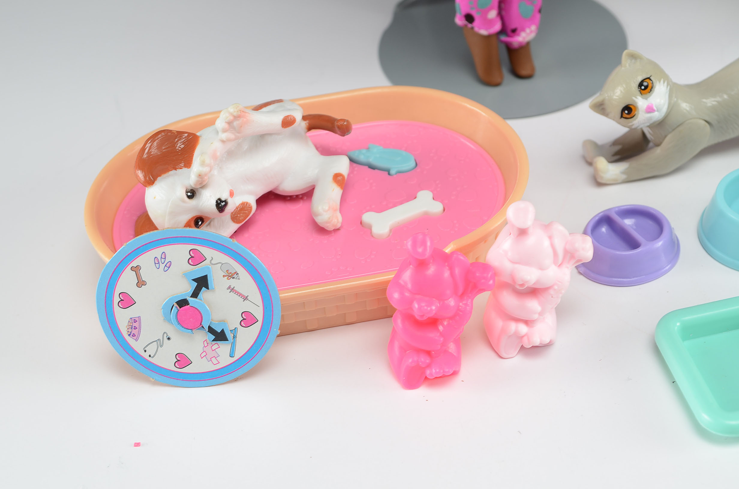 Pet Doctor Barbie and Ken