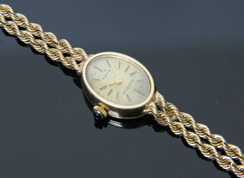 Women's Vintage Geneve 14K Gold Watch