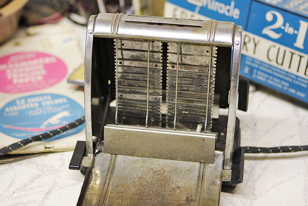 Vintage Home and Kitchen Appliances