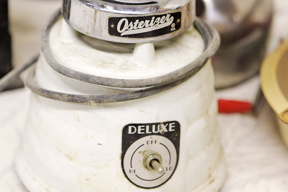 Vintage Home and Kitchen Appliances