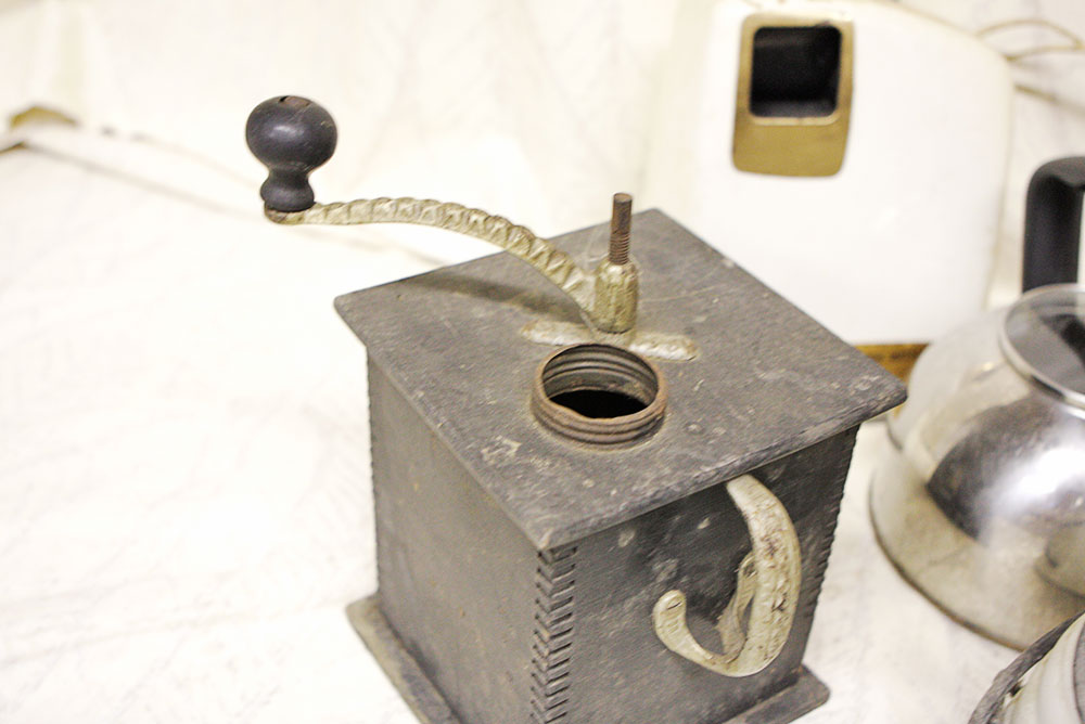 Vintage Home and Kitchen Appliances