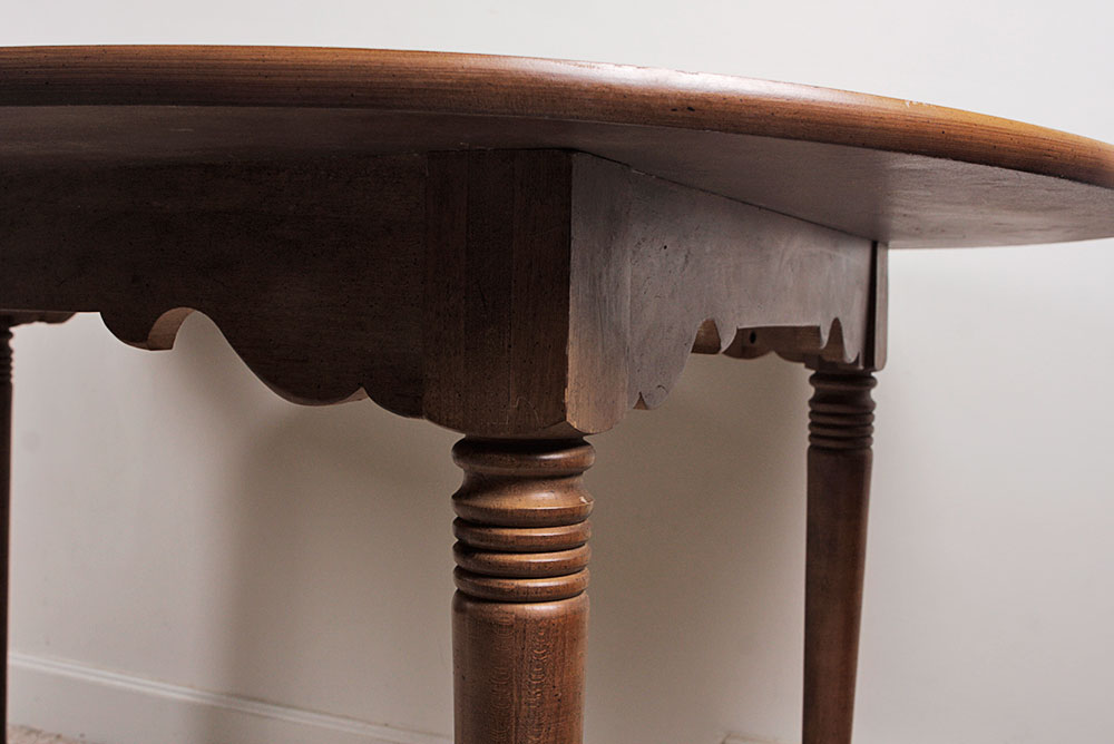 Maple Laminate Dining Room Table