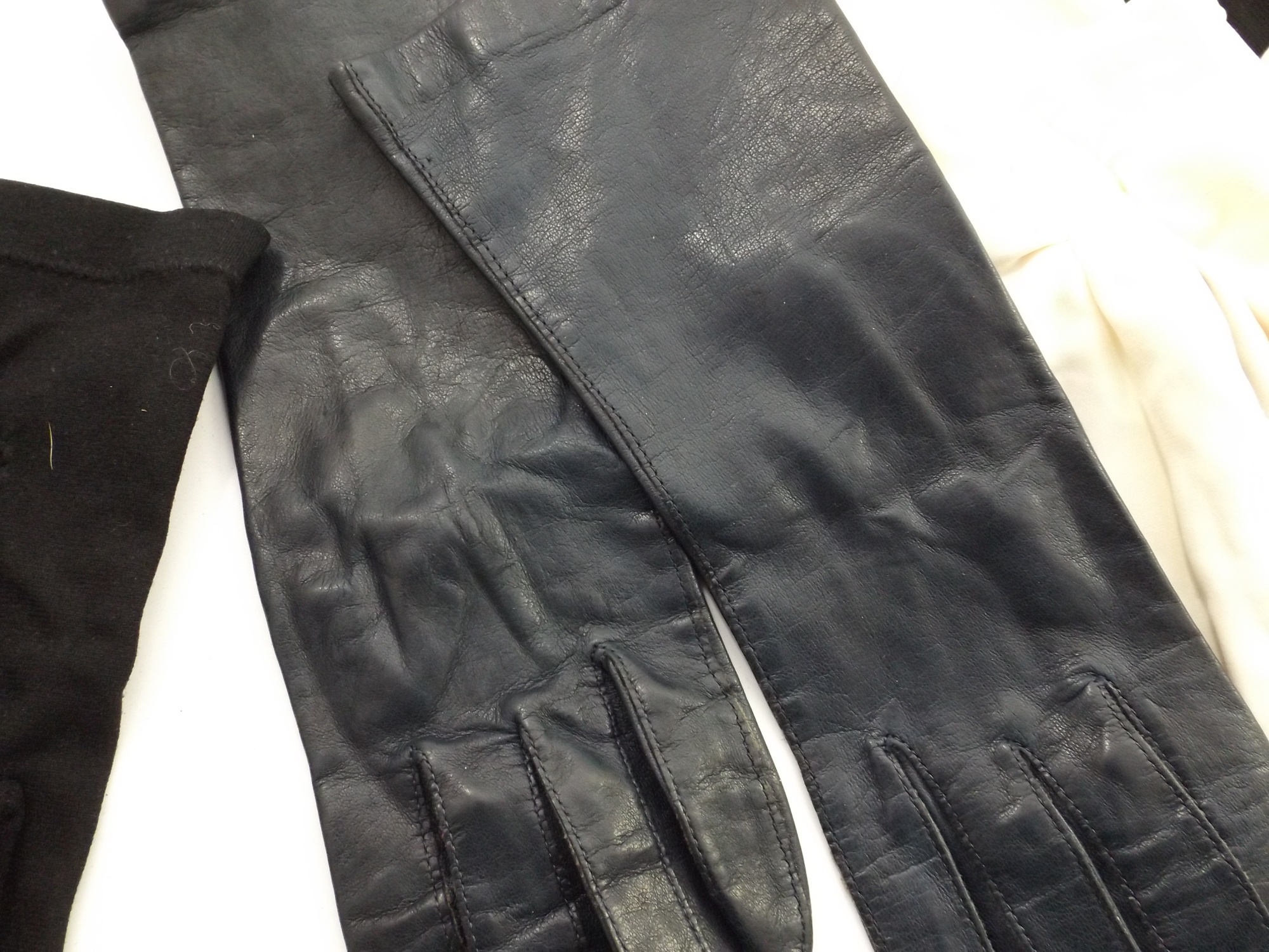 Vintage Ladies Gloves