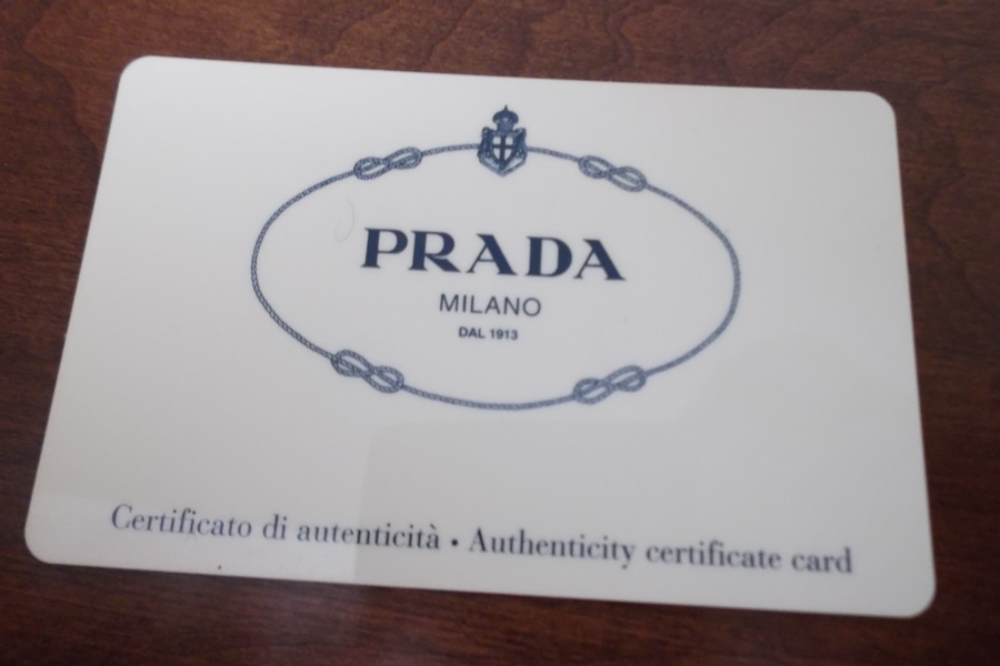 2002 Black Leather Vitello Easy Prada Handbag