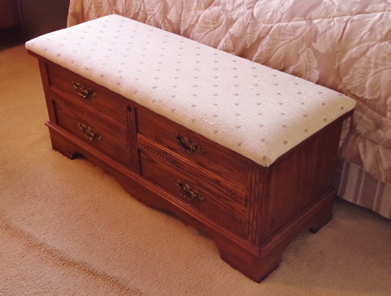 Lane Cedar Chest with Upholstered Bench Top