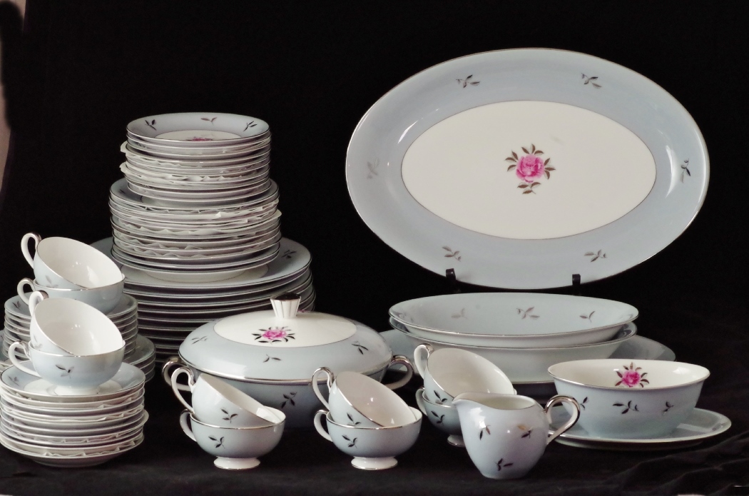 Mid Century Seyei Fine China in the Belle Meade Pattern
