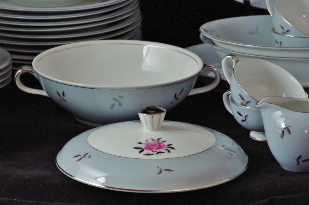 Mid Century Seyei Fine China in the Belle Meade Pattern