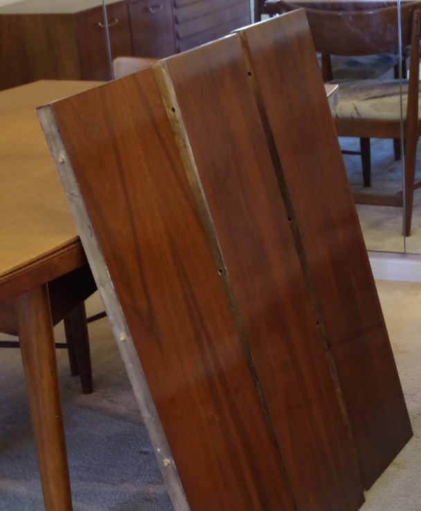 Mid Century Modern 'Dania' Dining Table and Six Chairs