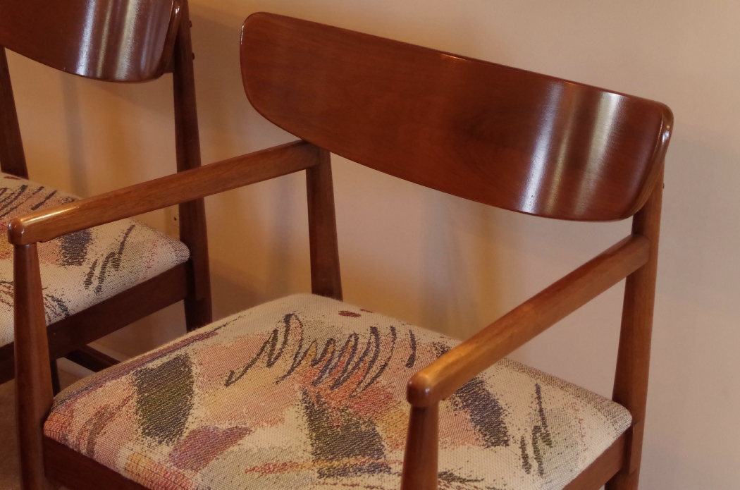 Mid Century Modern 'Dania' Dining Table and Six Chairs