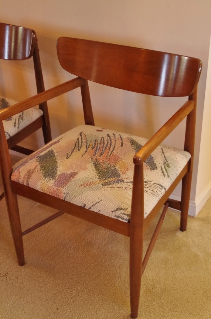 Mid Century Modern 'Dania' Dining Table and Six Chairs