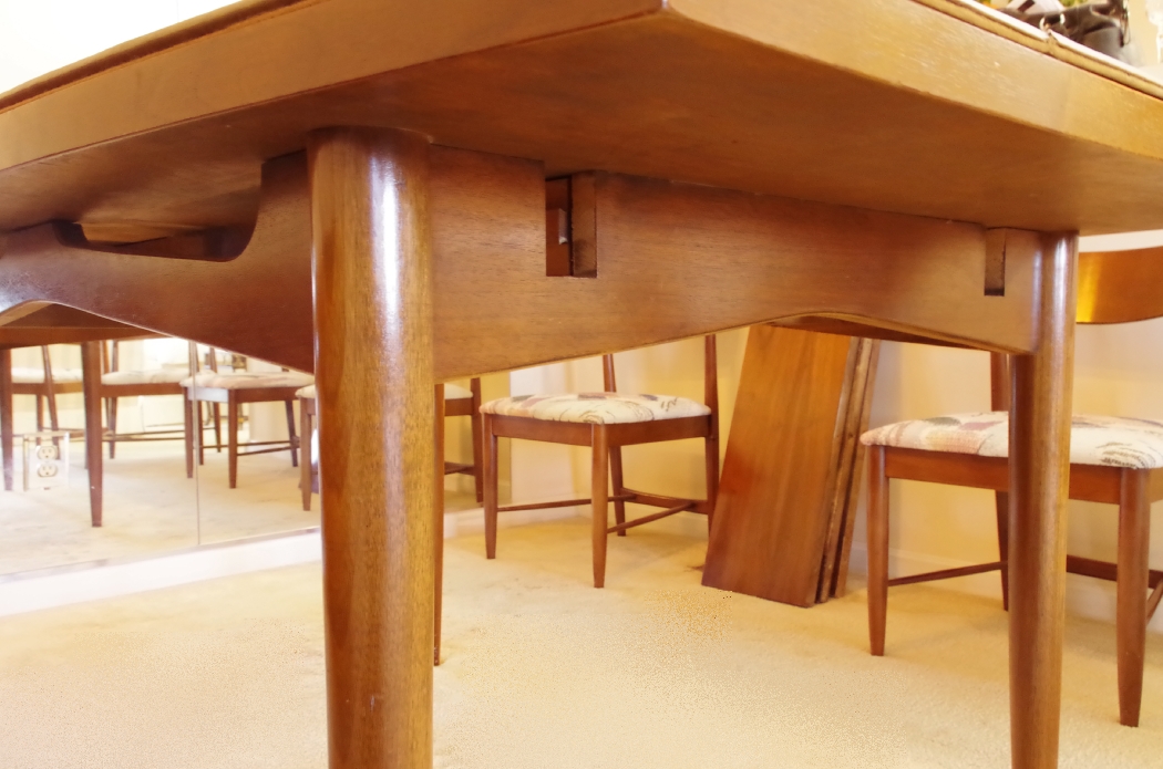 Mid Century Modern 'Dania' Dining Table and Six Chairs