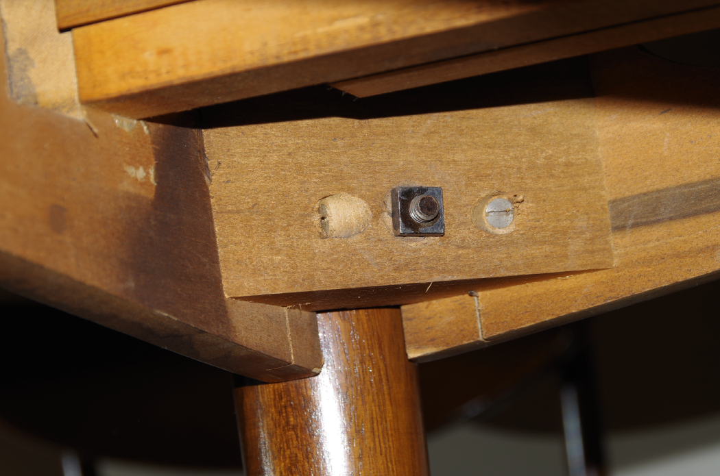 Mid Century Modern 'Dania' Dining Table and Six Chairs