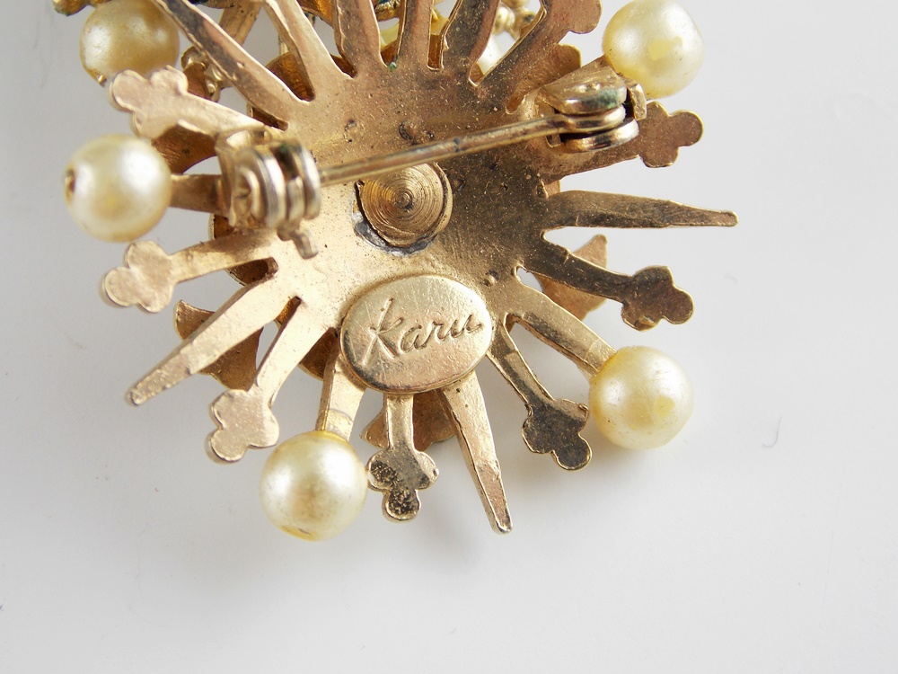 Collection of Vintage Brooches, Pins, Bracelets and More