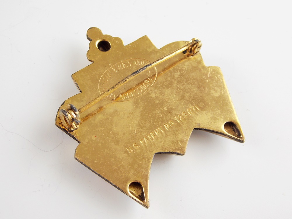 Collection of Vintage Brooches, Pins, Bracelets and More