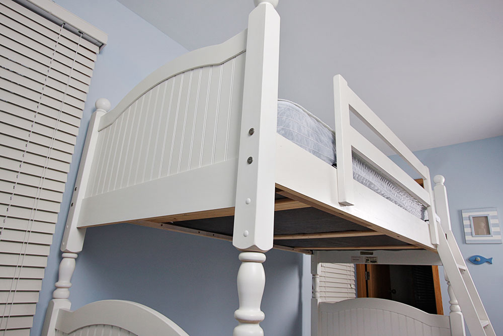 White Stanley Furniture Bunk Bed