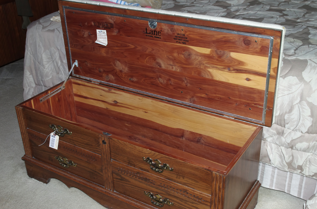 Lane Cedar Chest with Upholstered Bench Top