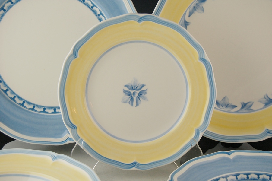 Villeroy & Boch Yellow and Blue Combination China Set of Fourteen